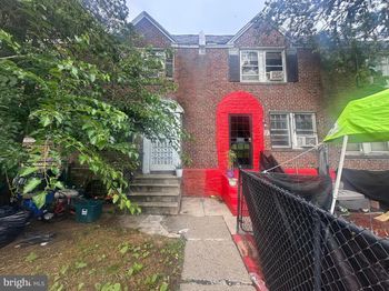 1235 N Conestoga Street