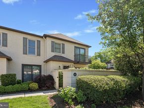 40 Parkridge Drive 40, Bryn Mawr PA 19010
