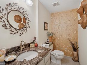 40 Parkridge Drive 40, Bryn Mawr PA 19010