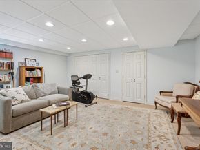 40 Parkridge Drive 40, Bryn Mawr PA 19010