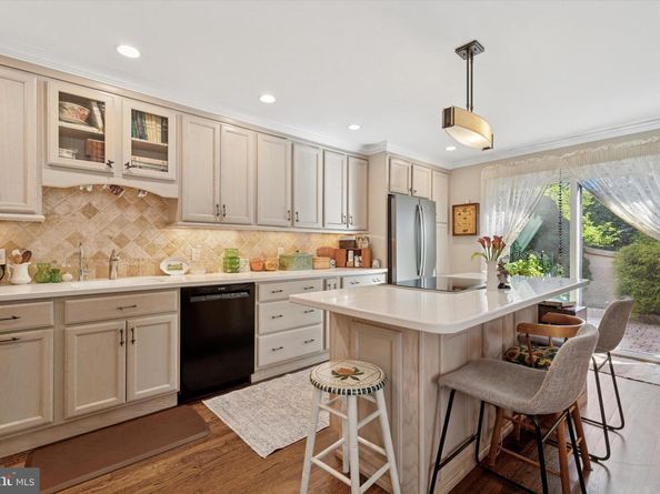 40 Parkridge Drive 40, Bryn Mawr PA 19010