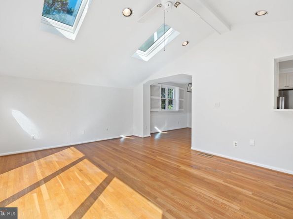 9407 Wadsworth Drive, Bethesda MD 20817