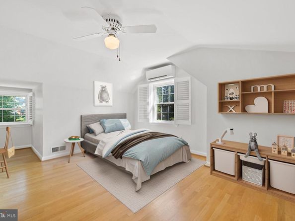 9407 Wadsworth Drive, Bethesda MD 20817