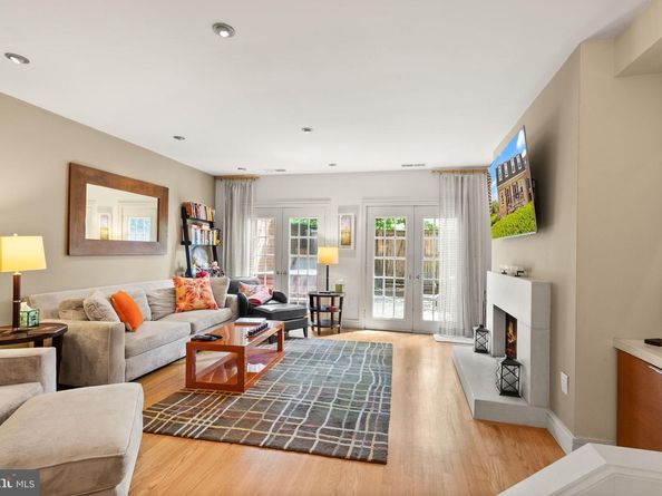 3267 Sutton Place NW C, Washington DC 20016