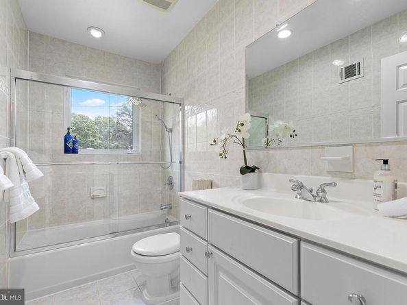 3504 Pinetree Terrace, Falls Church VA 22041