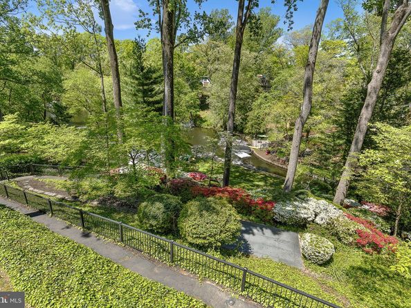 3504 Pinetree Terrace, Falls Church VA 22041