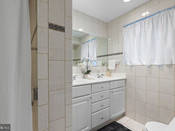 3504 Pinetree Terrace, Falls Church VA 22041