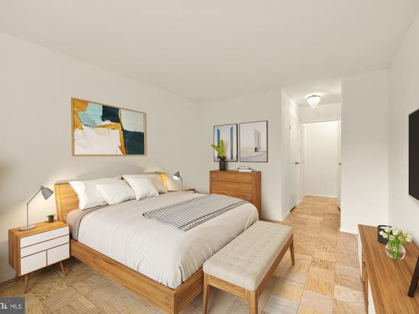730 24TH Street NW 203, Washington DC 20037