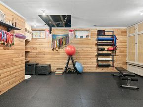 2816 1st Road N, Arlington VA 22201