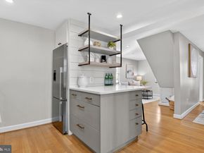 109 N Brookside Drive, Arlington VA 22201