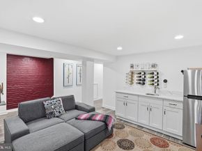 445 Kenyon Street NW, Washington DC 20010