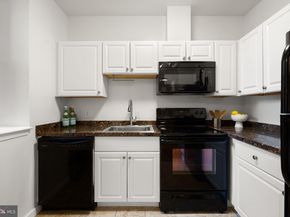 2000 16TH Street NW 302, Washington DC 20009