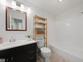 2000 16TH Street NW 302, Washington DC 20009
