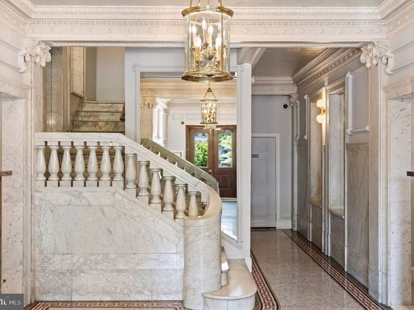 2000 16TH Street NW 302, Washington DC 20009