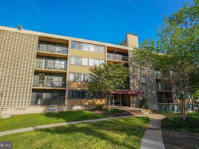 12 S Van Dorn Street 104, Alexandria VA 22304