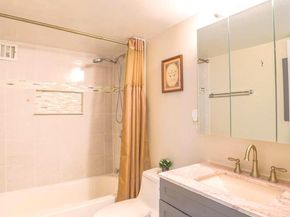 12 S Van Dorn Street 104, Alexandria VA 22304