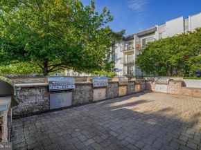 12 S Van Dorn Street 104, Alexandria VA 22304