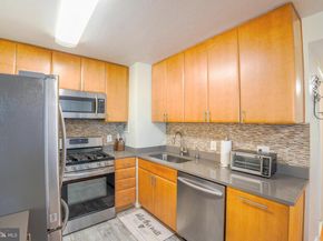 12 S Van Dorn Street 104, Alexandria VA 22304