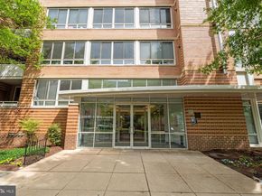 355 I Street SW 217, Washington DC 20024