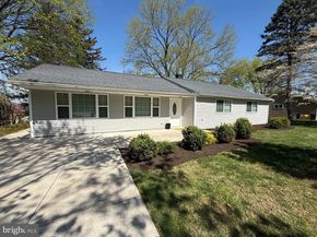 1107 Cromwell Road, Glenside PA 19038