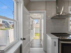1121 Shelmire Avenue, Philadelphia PA 19111