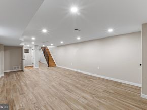 1121 Shelmire Avenue, Philadelphia PA 19111