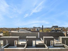 1102 Cypress Street, Philadelphia PA 19107