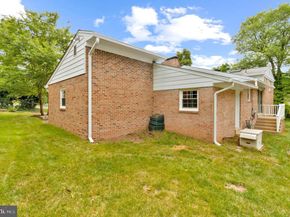6450 Old Chesterbrook Road, Mclean VA 22101