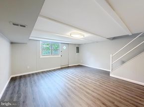 7528 Valley Avenue, Philadelphia PA 19128