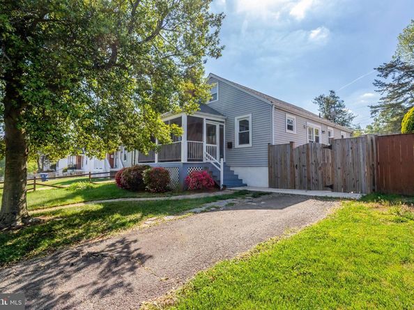 2850 Brook Drive, Falls Church VA 22042
