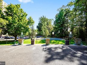 307 Yoakum Parkway 1722, Alexandria VA 22304