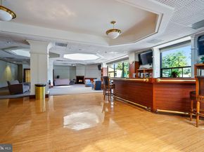307 Yoakum Parkway 1722, Alexandria VA 22304