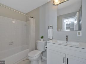 3436 Summit Court NE 3436, Washington DC 20018