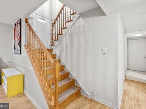 410 Victoria Court NW, Vienna VA 22180