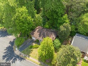 410 Victoria Court NW, Vienna VA 22180