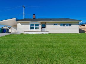 10 Blue Ridge Drive, Levittown PA 19057
