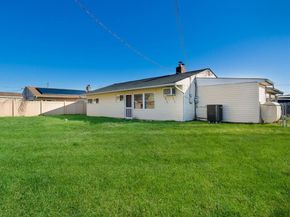 10 Blue Ridge Drive, Levittown PA 19057