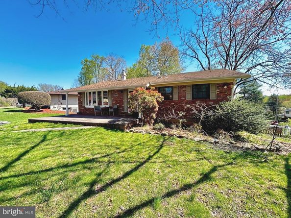 3715 Moss Drive, Annandale VA 22003