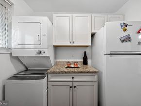2821 Kalmia Lee Court 302, Falls Church VA 22042