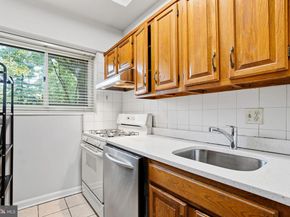 5315 Connecticut Avenue NW 102, Washington DC 20015