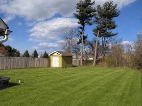 204 Kenwood Drive S, Levittown PA 19055