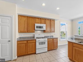 2499 Curie 111, Herndon VA 20171