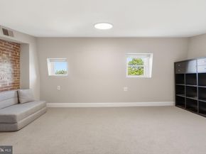 706 12TH Street NE, Washington DC 20002