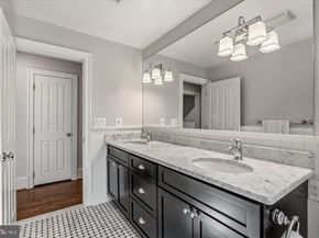 702 Enderby Drive, Alexandria VA 22302