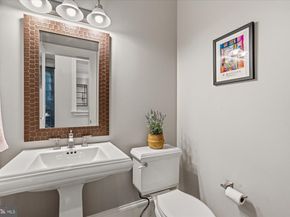 702 Enderby Drive, Alexandria VA 22302