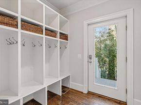 702 Enderby Drive, Alexandria VA 22302