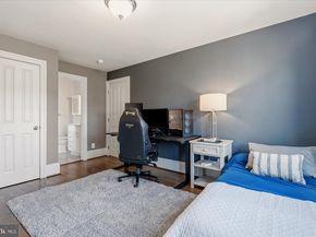 702 Enderby Drive, Alexandria VA 22302