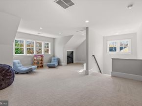 702 Enderby Drive, Alexandria VA 22302
