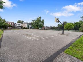 653 Irving Street NW 7, Washington DC 20010