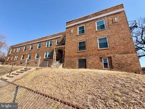 3709 13TH Street NW 105, Washington DC 20010